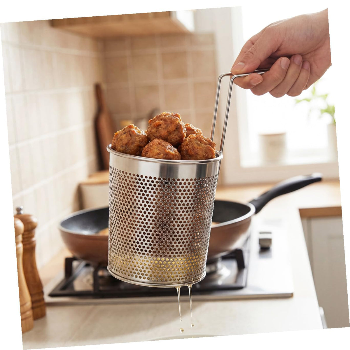 Stainless Steel Noodle Sieve with Handle P8918